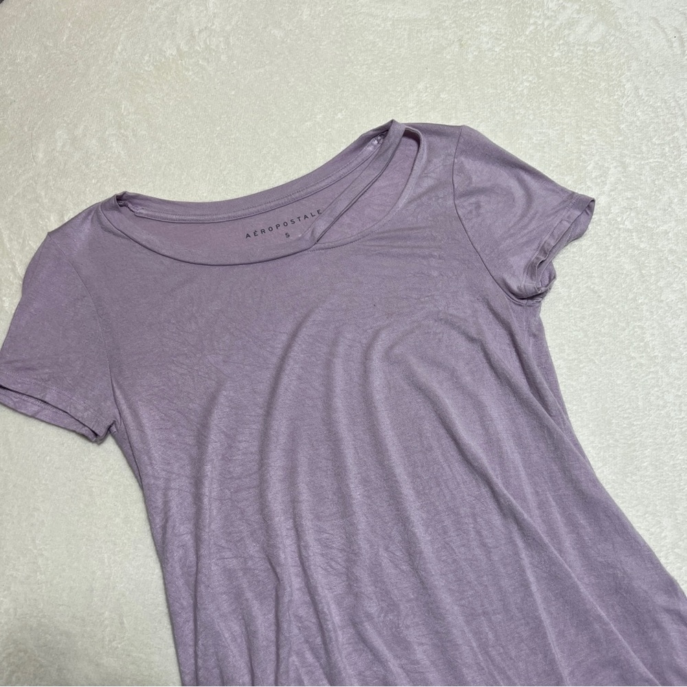 Aeropostale Light Purple Distressed Neckline Shirt H13